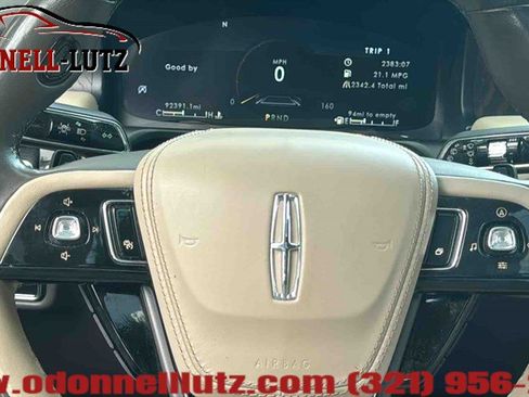 Used 2023 Lincoln Aviator Reserve w/ Equipment Group 201A AWD/4WD image 18