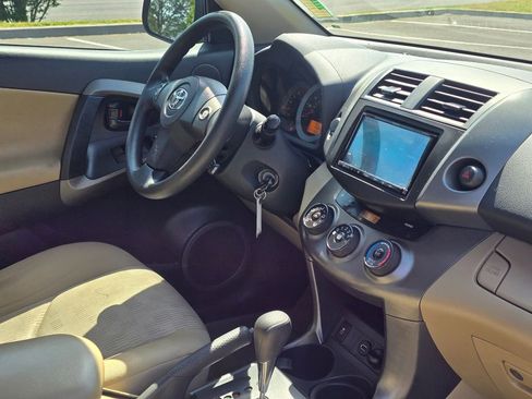 Used 2012 Toyota RAV4 FWD w/ Value Pkg image 17