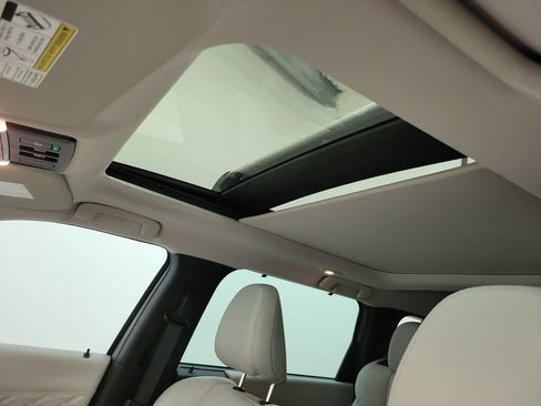 Used 2023 Mitsubishi Outlander SEL image 20