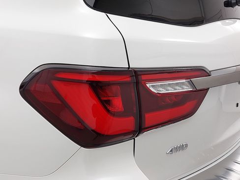 Used 2024 INFINITI QX80 Premium Select w/ Cargo Package image 39