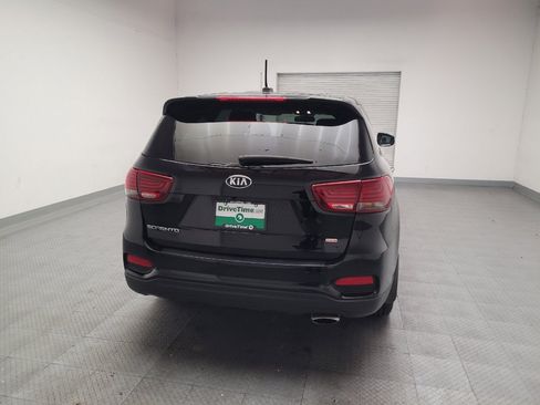 Used 2020 Kia Sorento LX FWD image 7