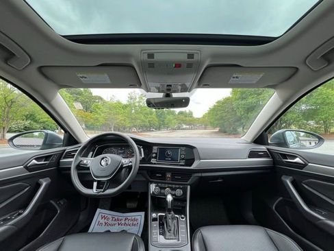 Used 2021 Volkswagen Jetta SE FWD image 26