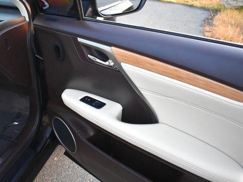 Used 2019 Lexus RX 450hL Base AWD 4dr SUV image 73