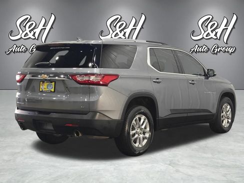 Used 2018 Chevrolet Traverse LT FWD image 21