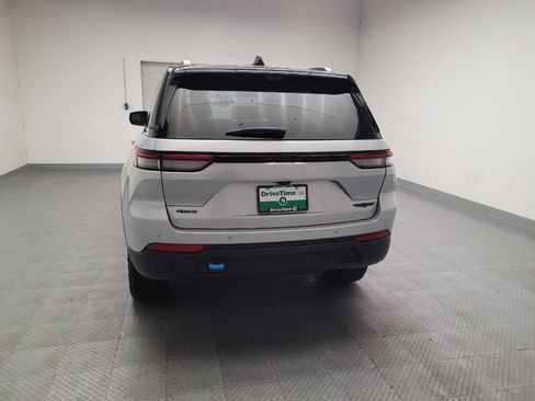 Used 2022 Jeep Grand Cherokee Trailhawk w/ Luxury Tech Group III AWD/4WD image 6