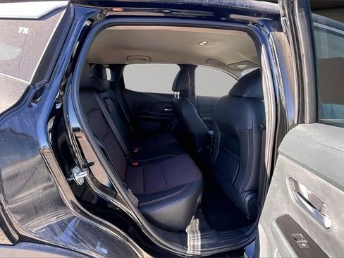 New 2026 Nissan Kicks SR w/ Cold Weather Package image 10