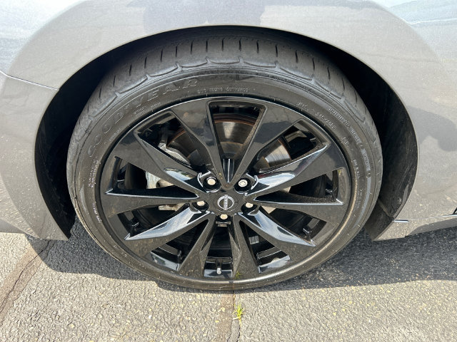 Certified 2023 Nissan Maxima SR w/ Sport Mat Group FWD image 10