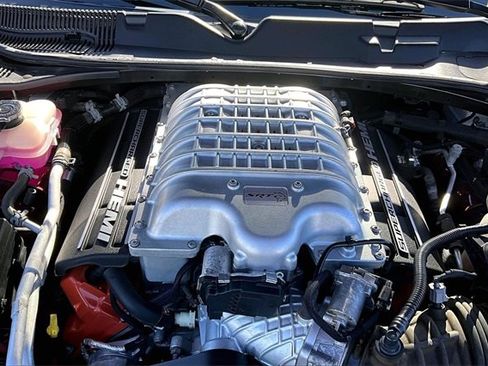 Used 2020 Dodge Challenger SRT Hellcat image 34