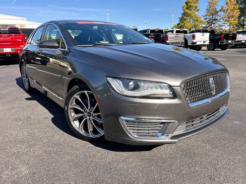 Used 2019 Lincoln MKZ Reserve w/ Reserve Plus Package image 2