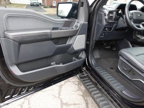 Used 2024 Ford F150 Lariat image 17