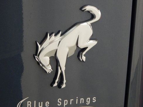 New 2025 Ford Bronco Outer Banks image 6