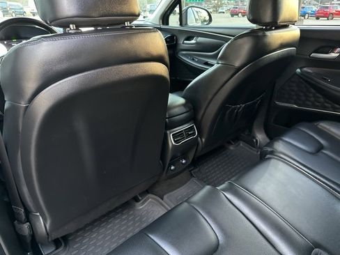 Used 2023 Hyundai Santa Fe SEL w/ Premium Package image 31