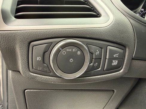 Used 2022 Ford Edge SEL w/ Sport Appearance Package image 14