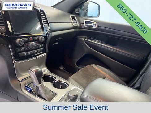 Used 2020 Jeep Grand Cherokee Laredo w/ Quick Order Package 2BN North AWD/4WD image 15