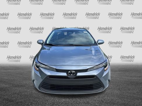 Certified 2025 Toyota Corolla LE FWD image 3