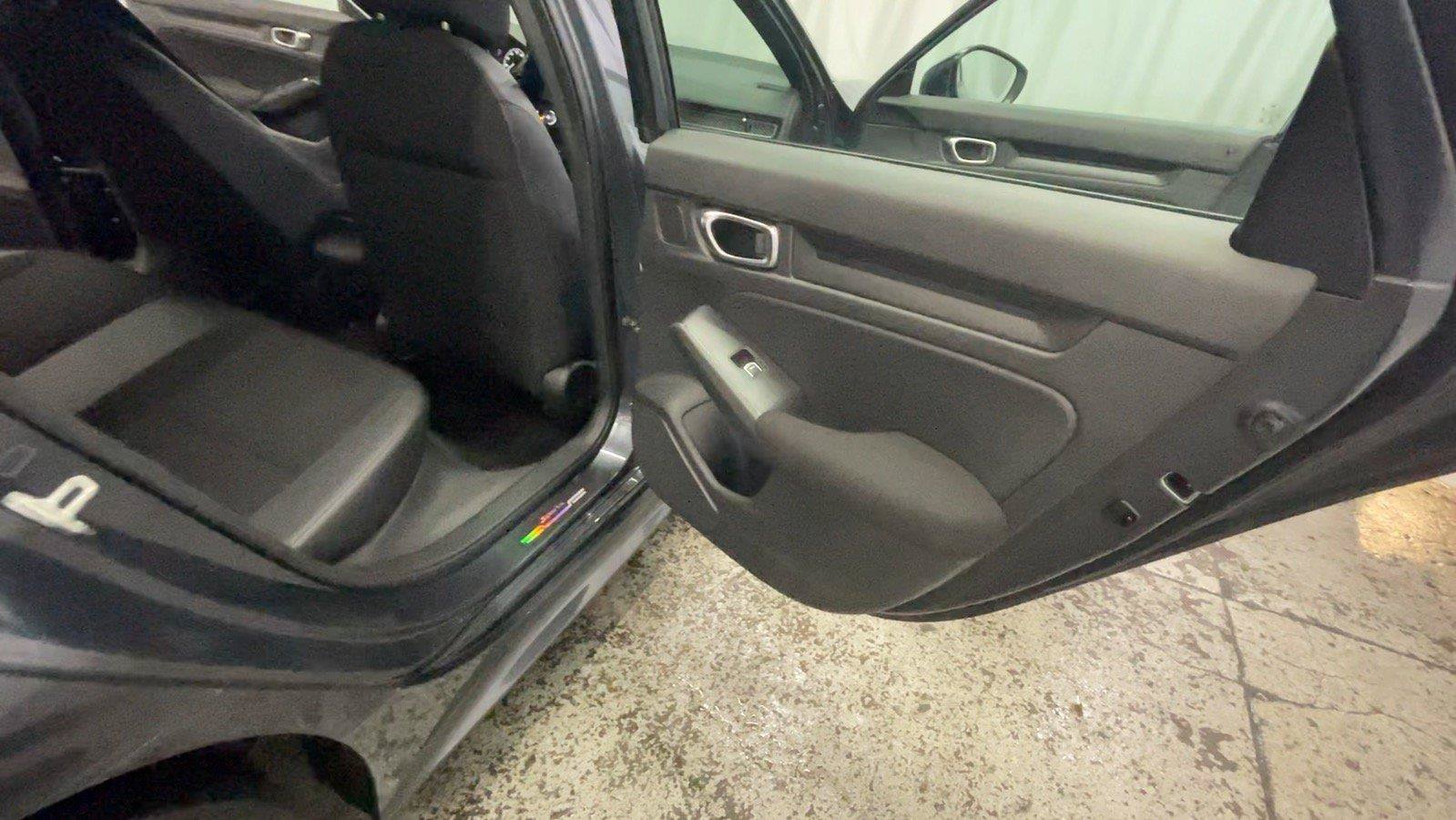 Used 2023 Honda Civic Sport image 24