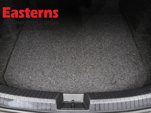 Used 2020 Volkswagen Jetta SE w/ SE Cold Weather Package image 9