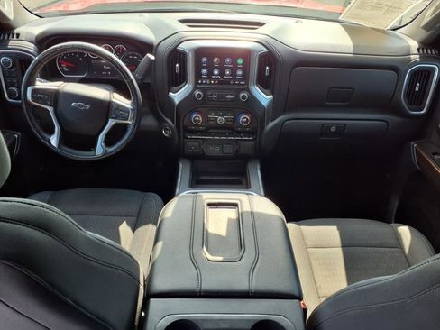 Used 2021 Chevrolet Silverado 1500 LT Trail Boss w/ Convenience Package II image 11