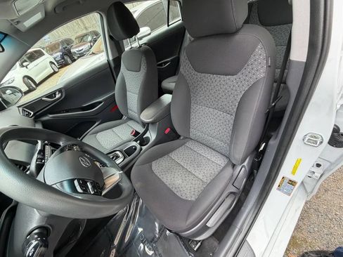 Used 2019 Hyundai Ioniq Blue FWD image 7