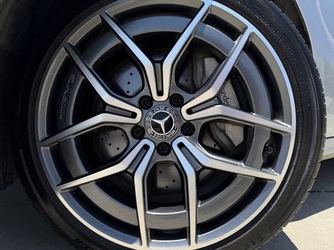 Used 2021 Mercedes-Benz E 350 4MATIC Sedan image 9