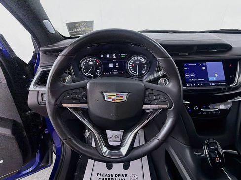 Used 2024 Cadillac XT6 Sport w/ Technology Package AWD/4WD image 11