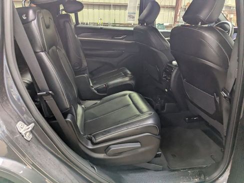 Used 2024 Jeep Grand Cherokee L Limited w/ Luxury Tech Group II image 29