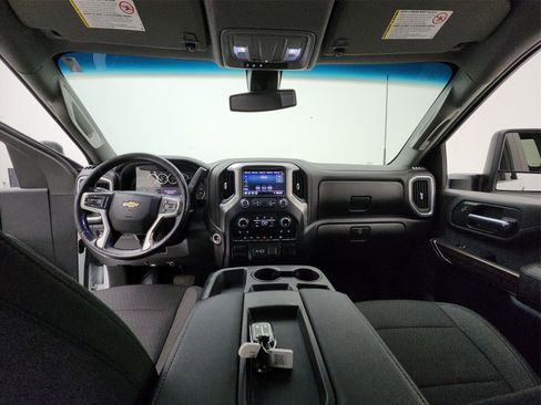 Used 2021 Chevrolet Silverado 2500 LT w/ Convenience Package image 9