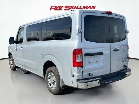 Used 2015 Nissan NV 3500 SV image 5