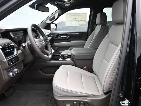 New 2026 GMC Yukon XL Elevation image 11