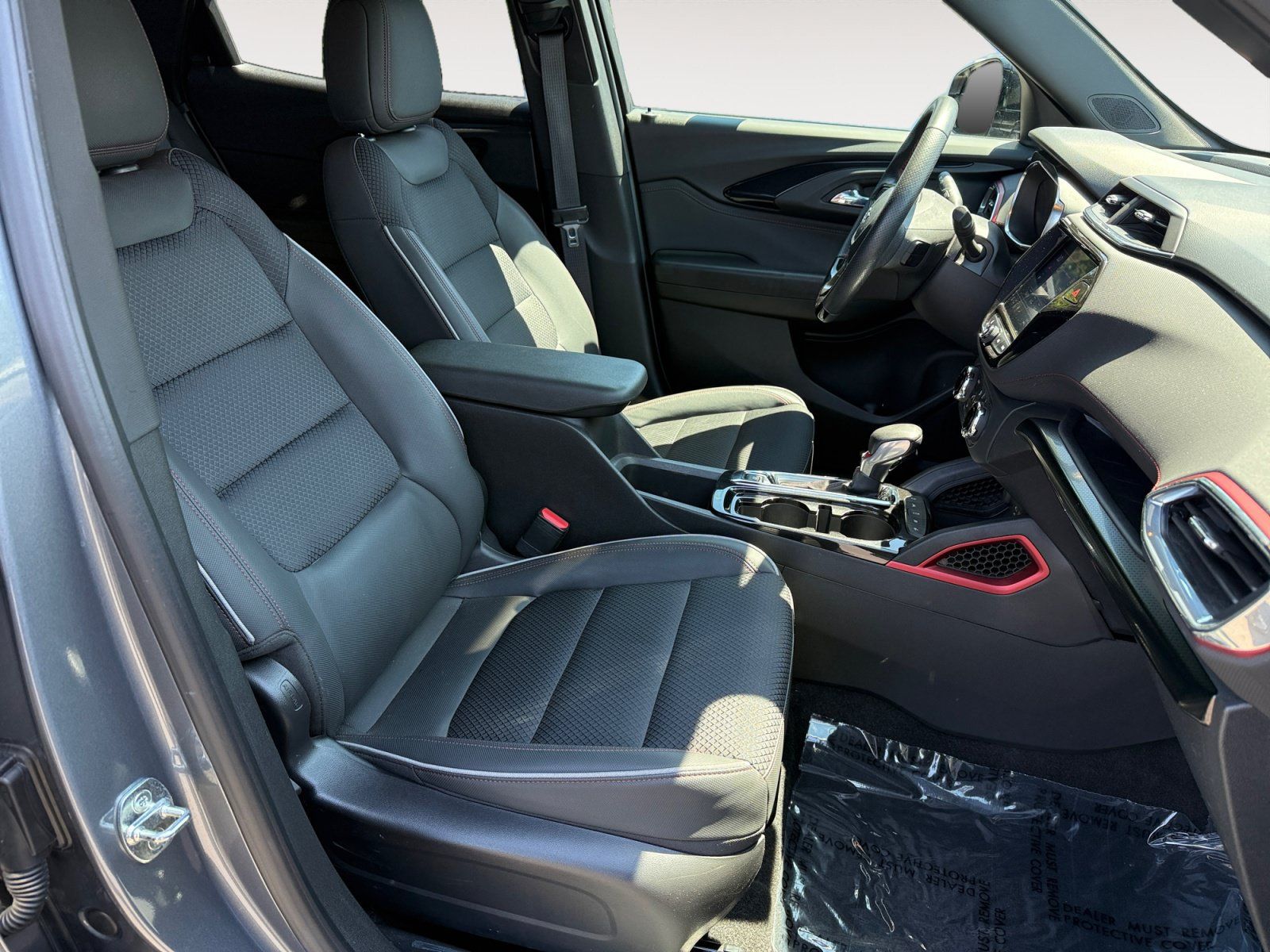 Used 2021 Chevrolet TrailBlazer RS w/ Convenience Package FWD image 19
