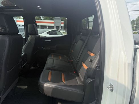 Used 2019 GMC Sierra 1500 AT4 w/ Technology Package AWD/4WD image 31