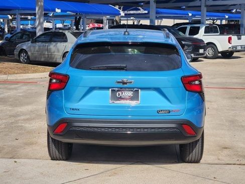 Used 2025 Chevrolet Trax RS w/ Driver Confidence Package image 13