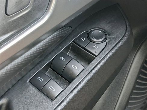 Used 2025 Chevrolet Equinox EV RS image 20