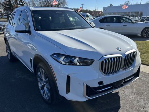 Used 2026 BMW X5 xDrive40i w/ Premium Package image 35