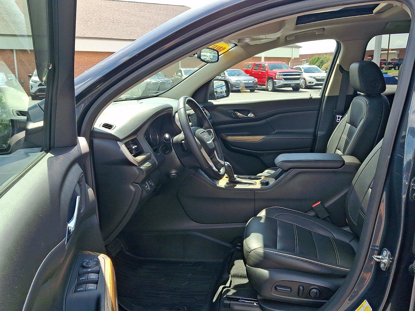 Used 2019 GMC Acadia Denali w/ Technology Package AWD/4WD image 15
