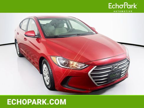 Used 2017 Hyundai Elantra SE FWD image 1