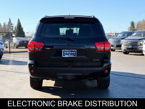 Used 2012 Toyota Sequoia Platinum image 5