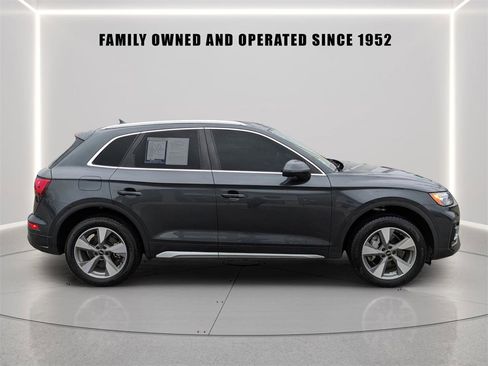 Used 2023 Audi Q5 2.0T Premium w/ Convenience Package image 7
