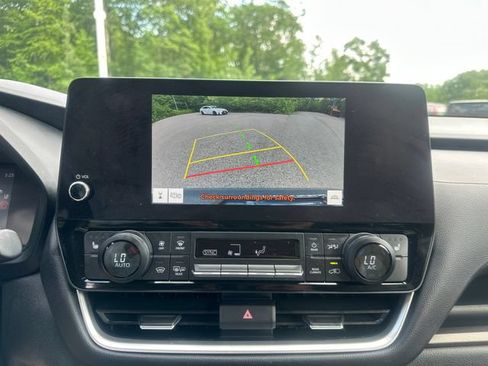 Used 2024 Toyota Grand Highlander AWD image 36