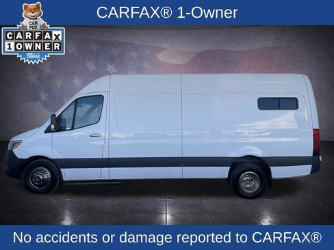 Used 2022 Mercedes-Benz Sprinter 3500 image 2