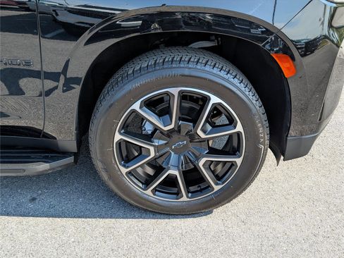 Used 2021 Chevrolet Tahoe RST w/ Luxury Package image 9