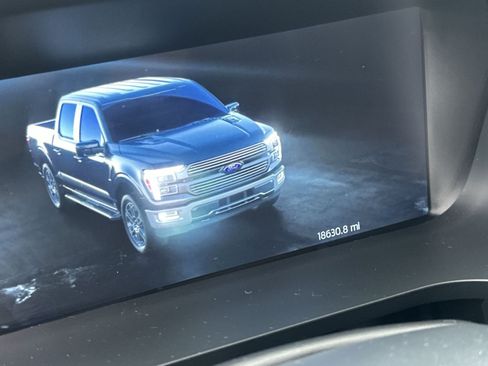 Used 2025 Ford F150 Lariat w/ Equipment Group 501A Mid AWD/4WD image 25