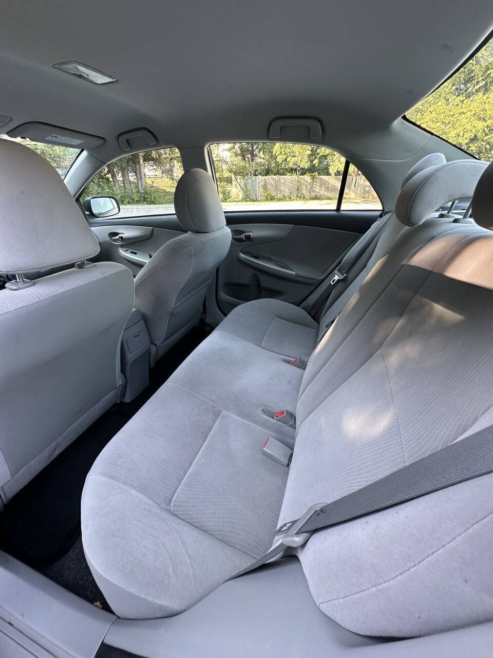Used 2011 Toyota Corolla LE FWD image 13