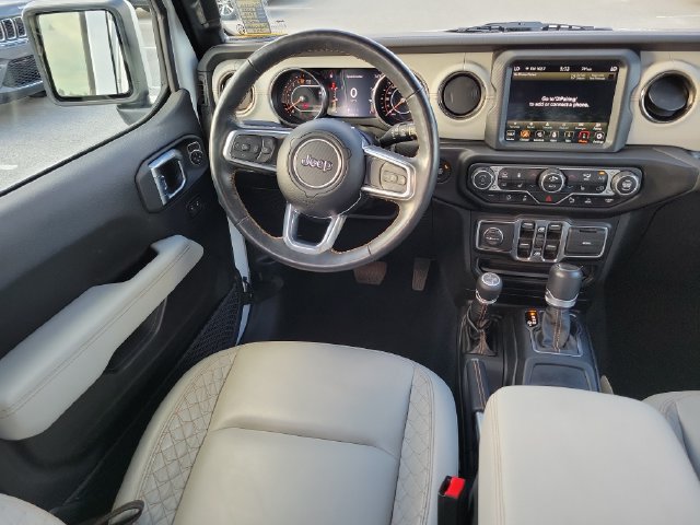 Used 2022 Jeep Wrangler Unlimited Sahara AWD/4WD image 19