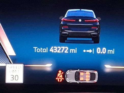 Used 2025 BMW X6 xDrive40i image 20