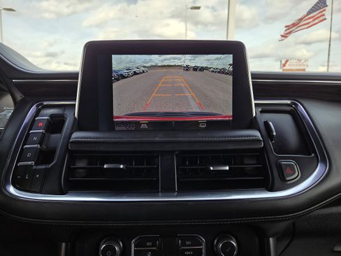 Used 2023 Chevrolet Suburban Z71 image 38