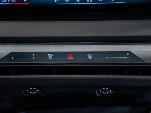 Used 2025 BMW X3 xDrive30i w/ M Sport Package image 22