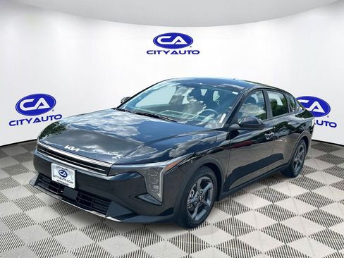 Used 2025 Kia K4 FWD image 9