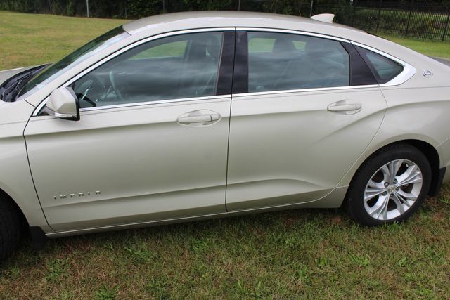 Used 2015 Chevrolet Impala LT w/ Convenience Package FWD image 11