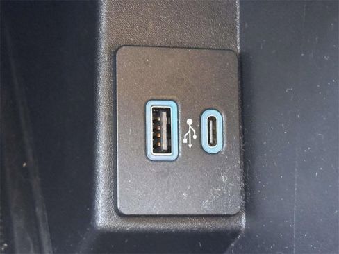 Used 2022 Ford Edge SEL w/ Convenience Package image 27